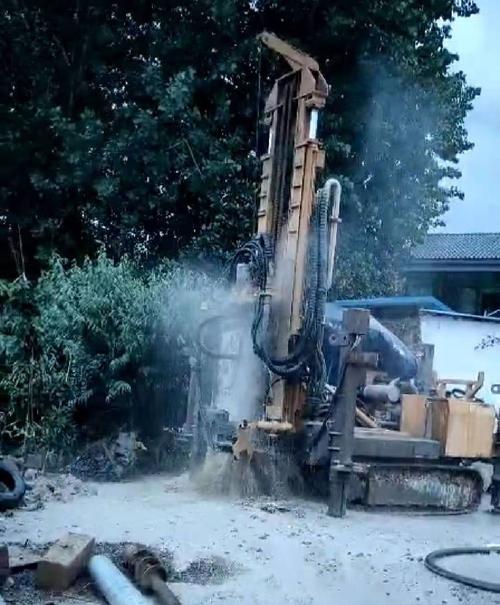 怀宁钻岩石井